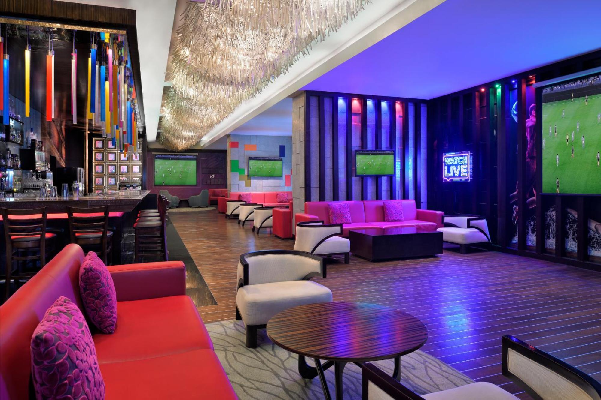Marriott Executive Apartments Al Jaddaf, Dubai Luaran gambar The interior of the bar