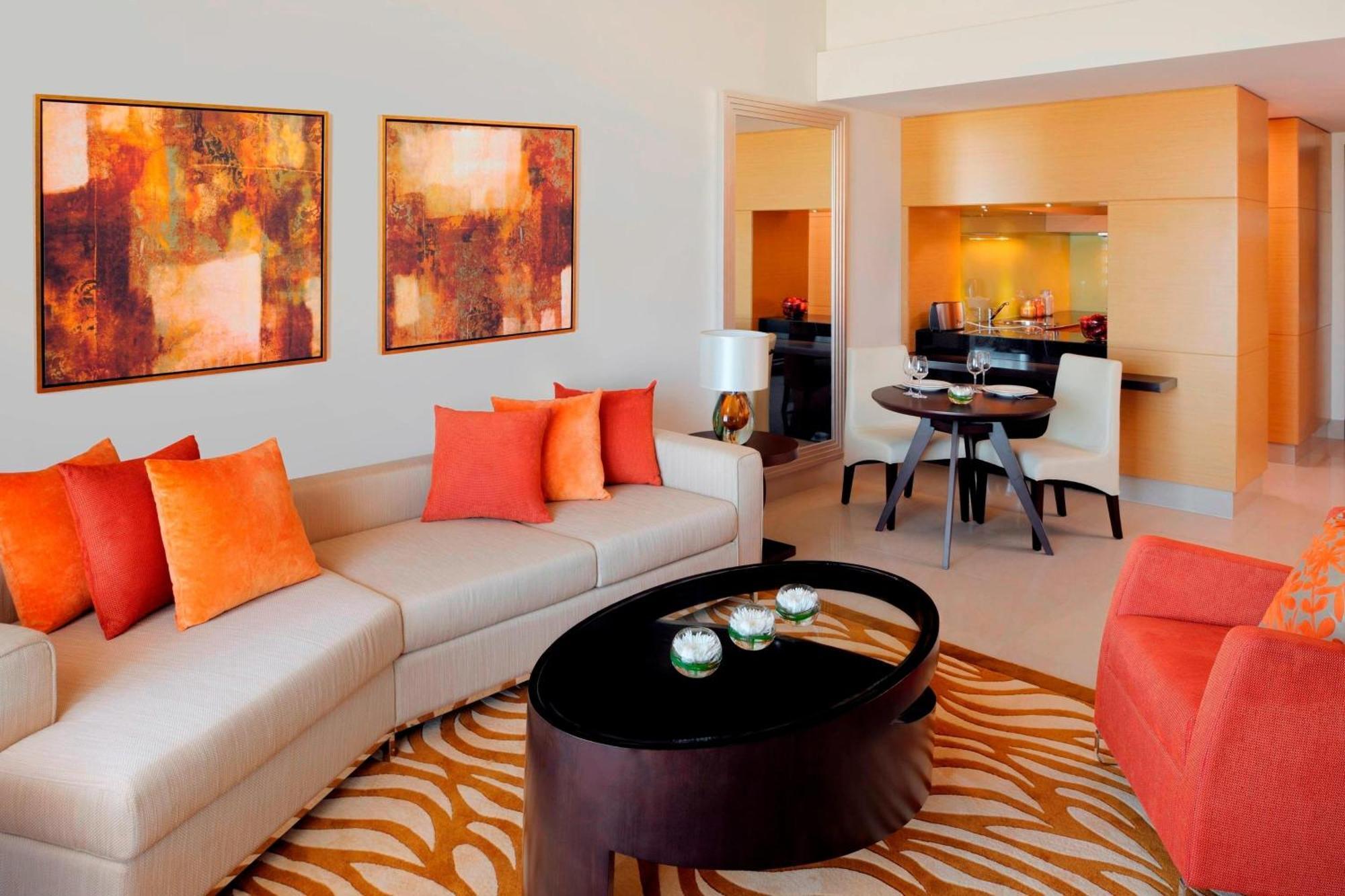 Marriott Executive Apartments Al Jaddaf, Dubai Luaran gambar A living room at the Taj Bengal